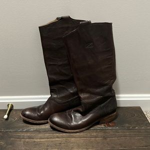 Frye Melissa Dark Brown Womens leather boot. Size 5.5